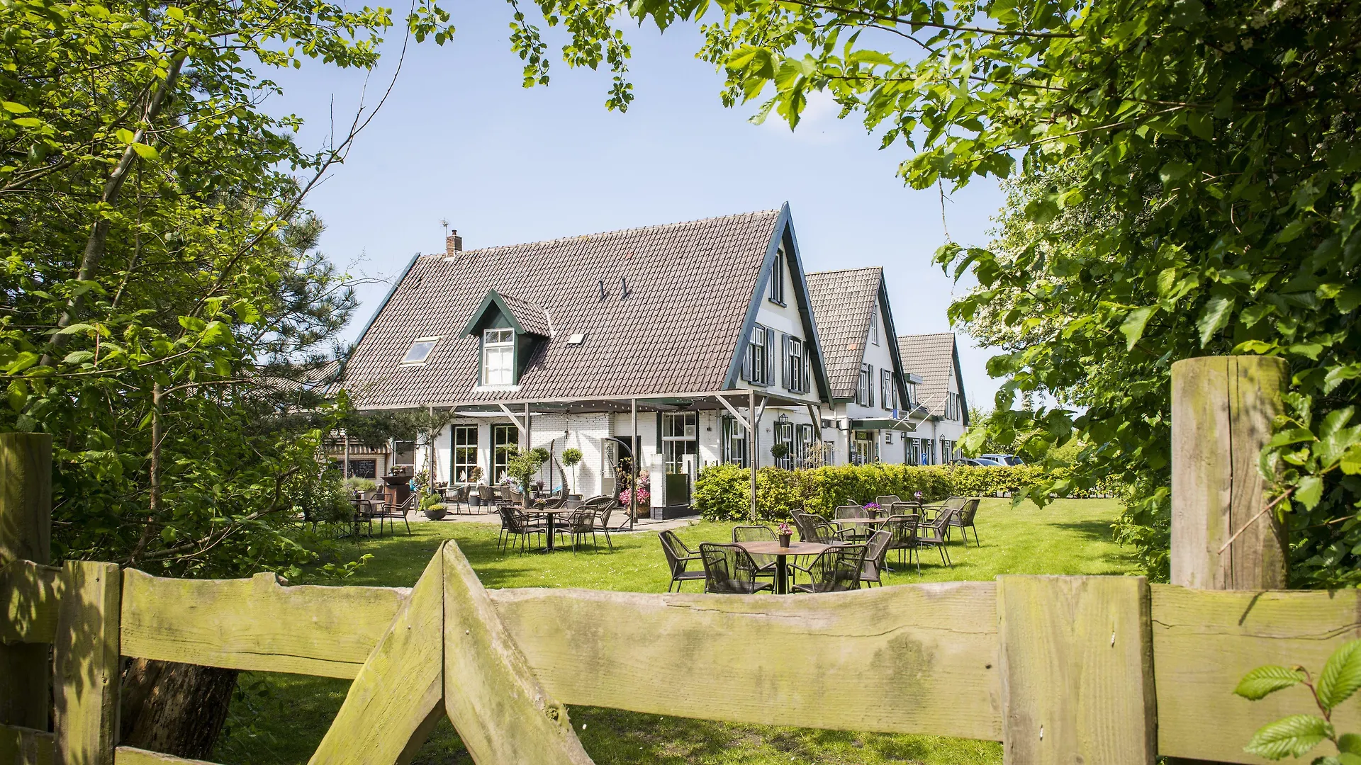 15 Familienhotels an der Niederländischen Küste, die wirklich überzeugen